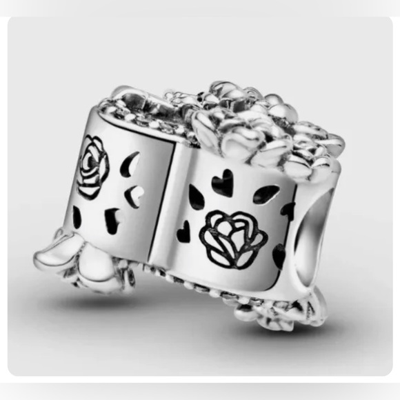 💯 Authentic Pandora Floral Charm Open Heart ❤️ - Picture 2 of 5